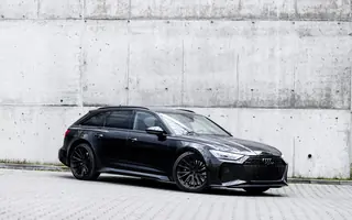 Audi RS6 z przodu i z lewego profilu