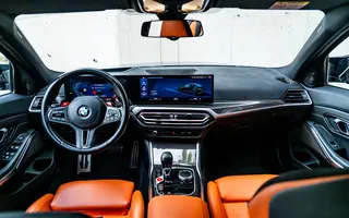 Kokpit i wnętrze BMW M3 Competition